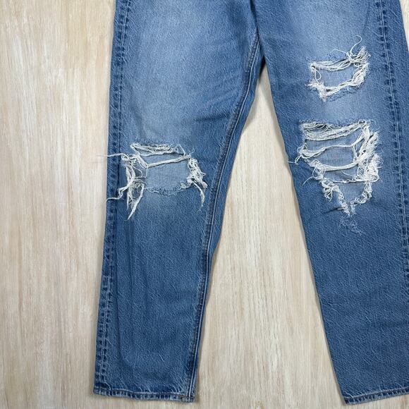 American Eagle 90s Boyfriend Distressed Ripped Casual Everyday Denim Jeans 2 - Picture 4 of 15